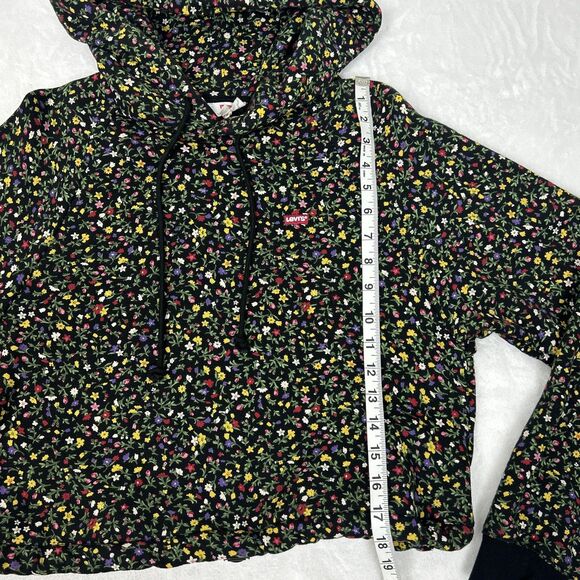 Levi's Hoodie Womens Small Black Floral Cropped Pullover Sweatshirt Red Tab - Picture 6 of 9